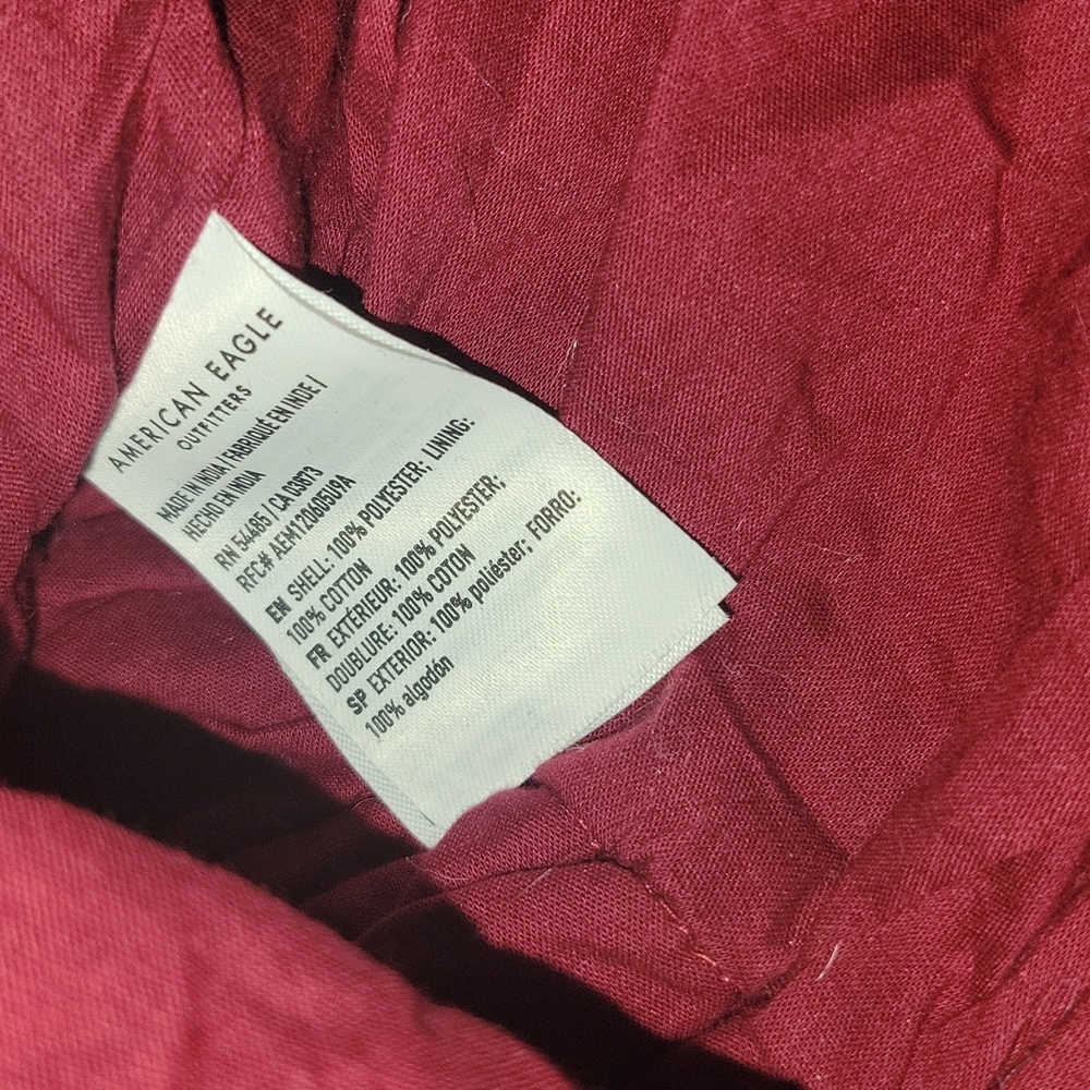 American Eagle Flowy Crop top - Picture 4 of 4